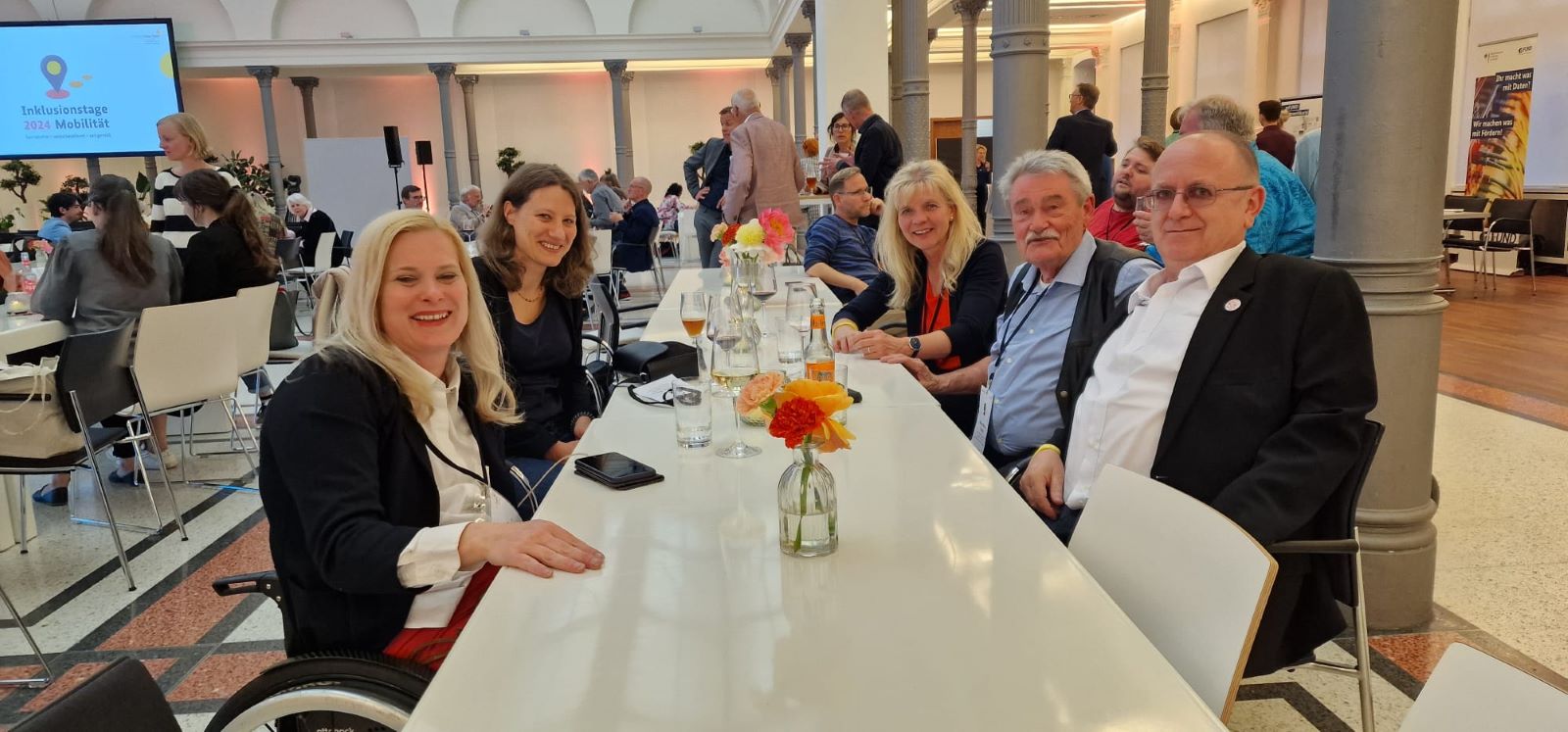Hans-Werner Eisfeld im Gespräch mit Katrin Gensecke (MdL Sachsen-Anhalt), Julia Maiano und Jörg Polster